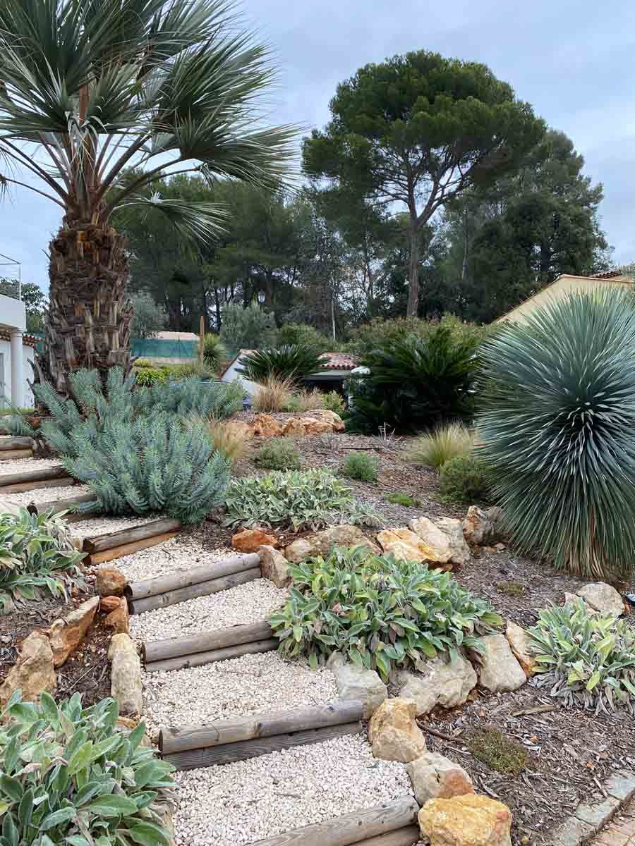 jardin-sec-mediterranean-terre-de-provence